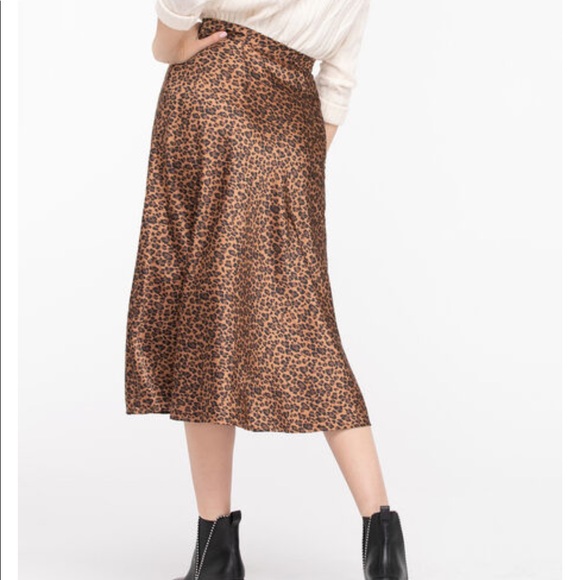 SIZE 0,2,4 LEOPARD SLIP MIDI SKIRT - Picture 8 of 16